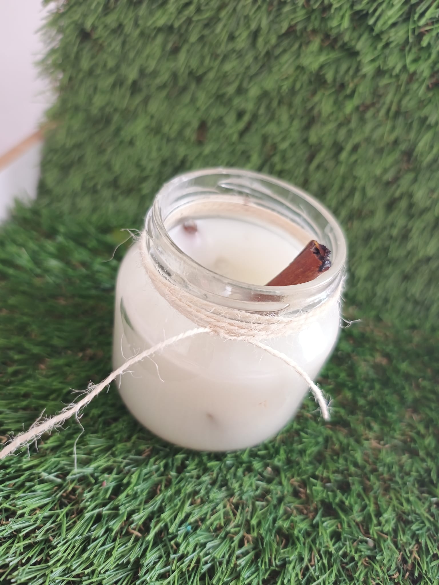 Vela aromática canela y sándalo